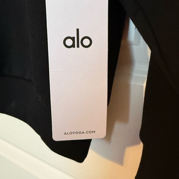NWT! Alo Accolade Crew Neck Pullover Black, Size Small (4-6)! - Picture 10 of 10